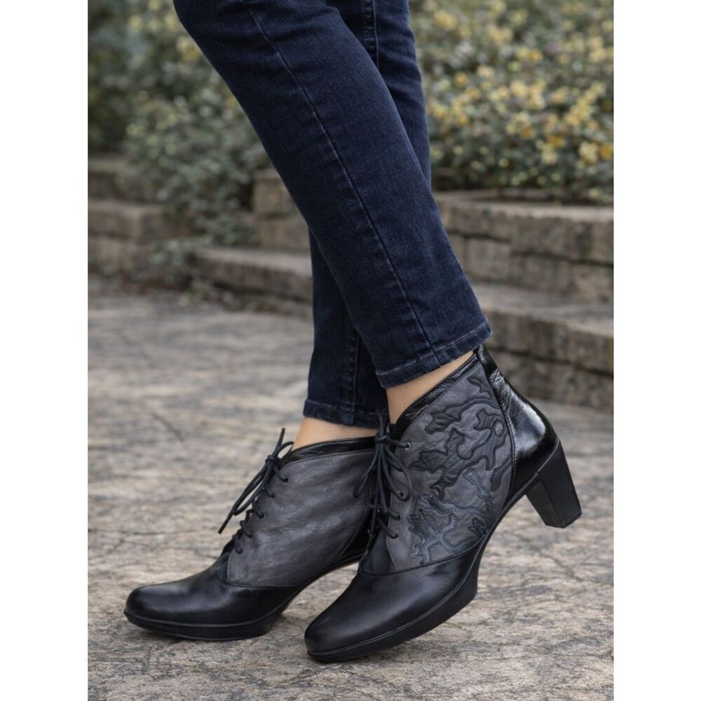Naot Baccio Leather Ankle Boots